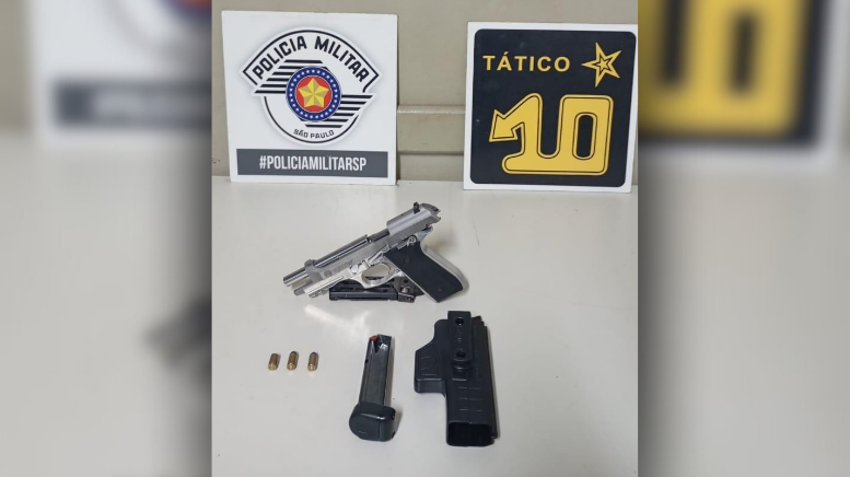Força Tática apreende pistola e prende homem após disparo na Vila Sônia, em Piracicaba (Foto: 10º BPM/I)